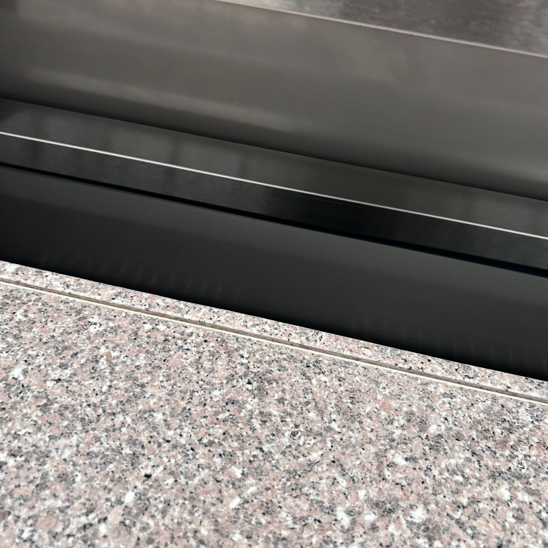 KRD Saladette Prep Table 3 doors Granite Pizza top 8x GN 1/6 Depth 700mm 400L showing granite worktop and stainless steel features.