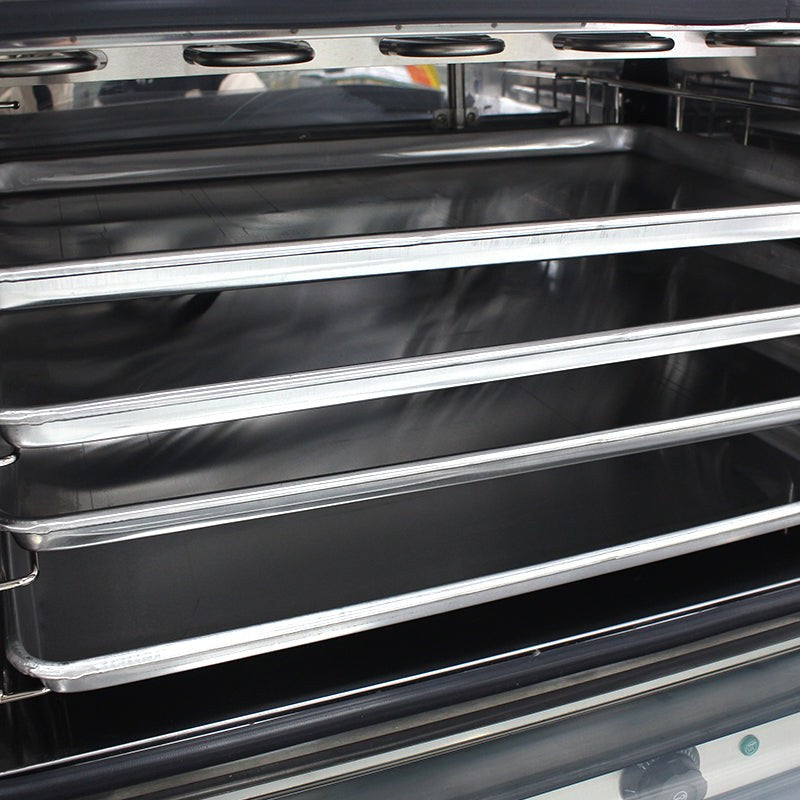 KRD Commercial Convection Oven with Steam Perspective convection oven 2.6KW KR-1A interior with stainless steel trays