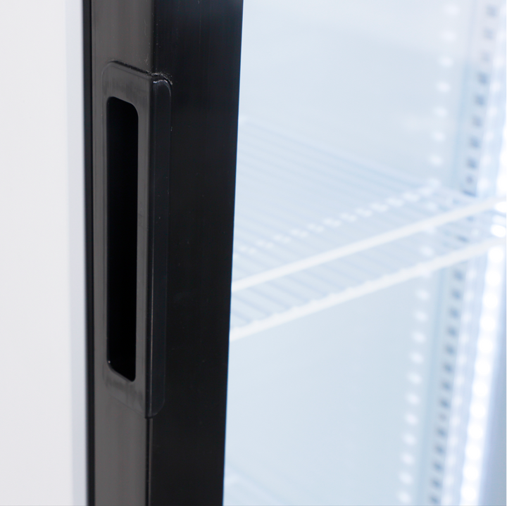 Close-up of the handle on the KRD Commercial Single Glass Door Bottle Cooler 39cm LGZ150W, showcasing its design and functionality.